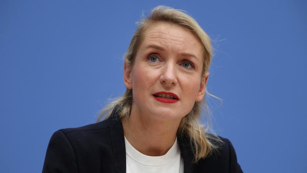 Ost-West-Ölpipeline: Linken-Chefin fordert Notfallplan gegen hohe Spritpreise