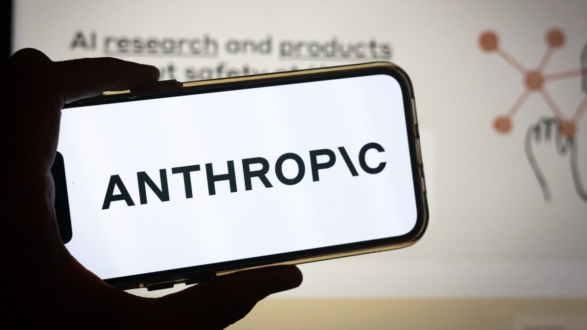 Anthropic surveille-t-elle les militants anti-IA avec un système de « précrime » ?
