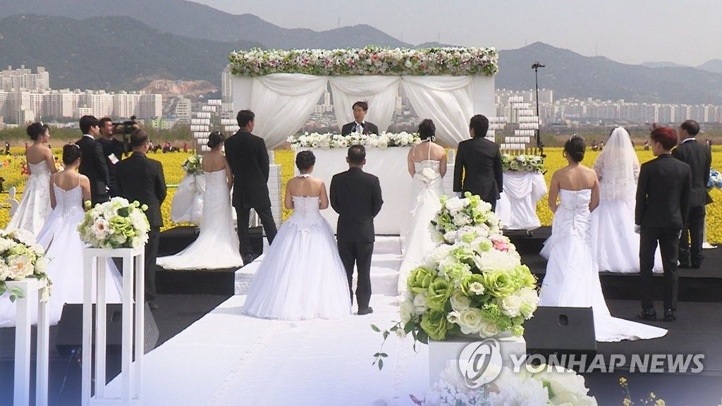 [OK제보] "빈자리 서로 채워요"…예비부부 잇는 결혼식 '하객 품앗이'