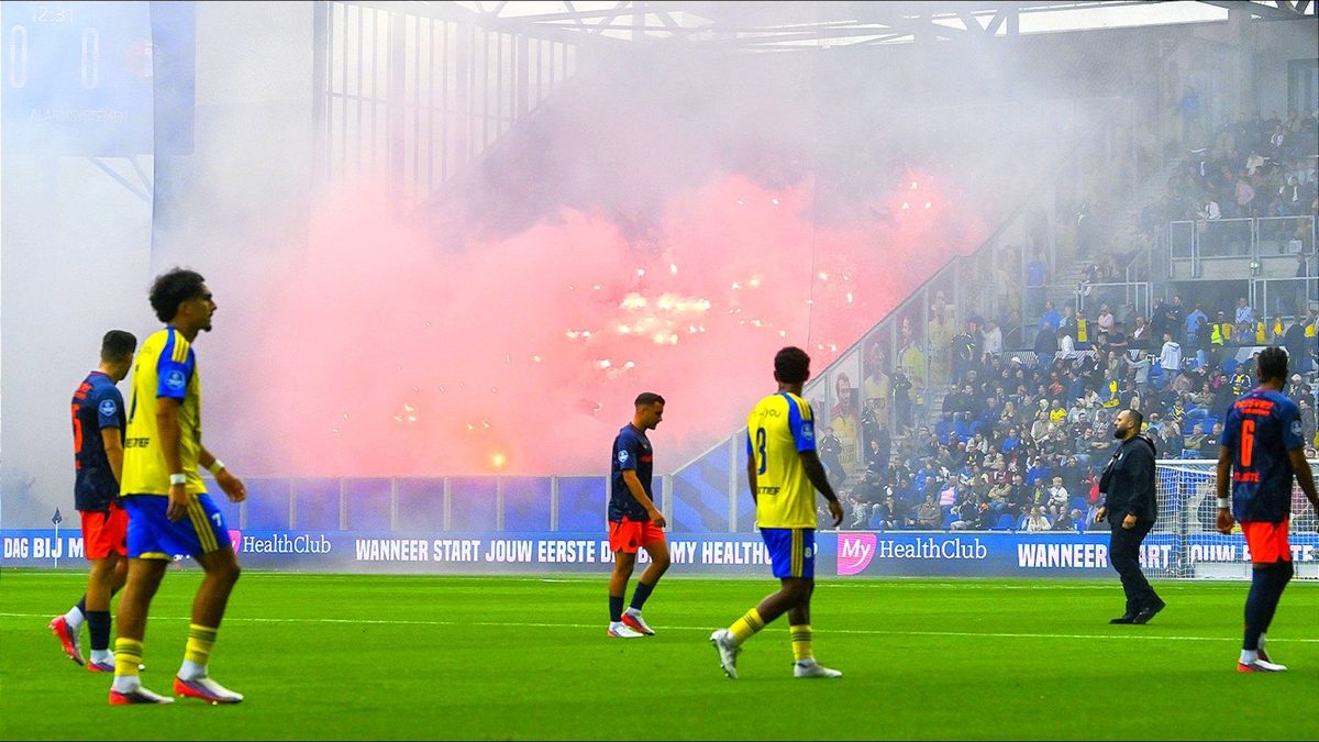 Vuurwerk onderscheppen in stadion blijkt al jaren te kunnen: zo werkt het