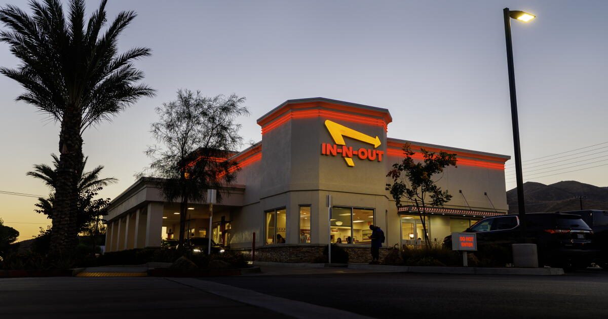 In-N-Out makes tweaks to buns, salt and ketchup. Can you taste the difference?