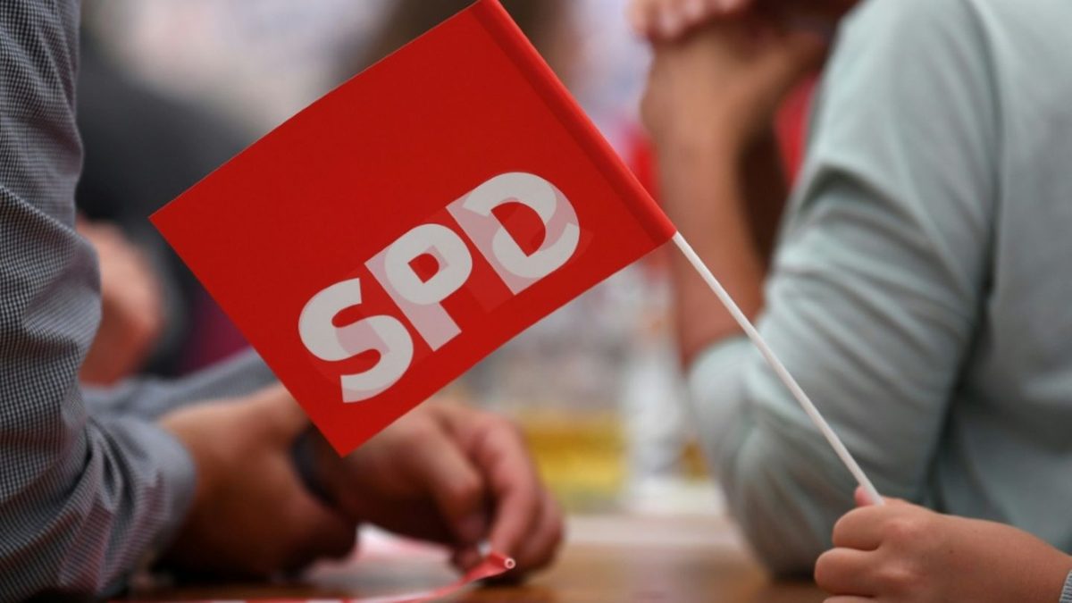 Schleswig-Holstein: SPD wählt Parteichef Kämpfer zu Spitzenkandidat für Landtagswahl