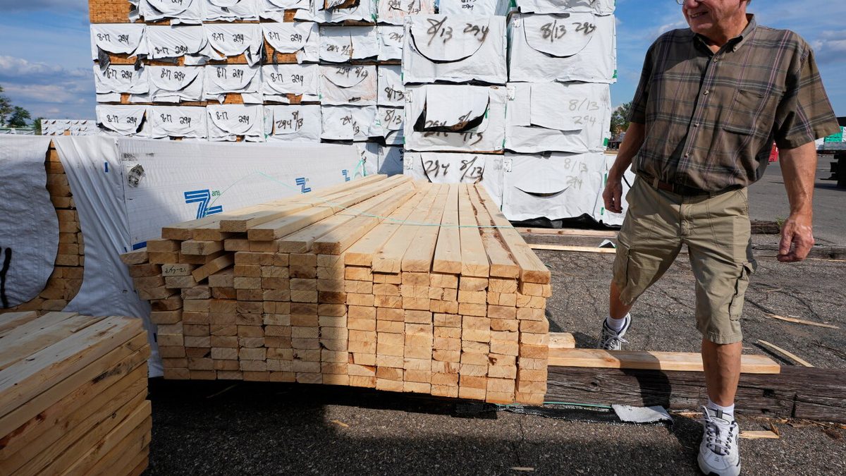 These Michigan swing voters are bracing for higher prices from trade war with Canada