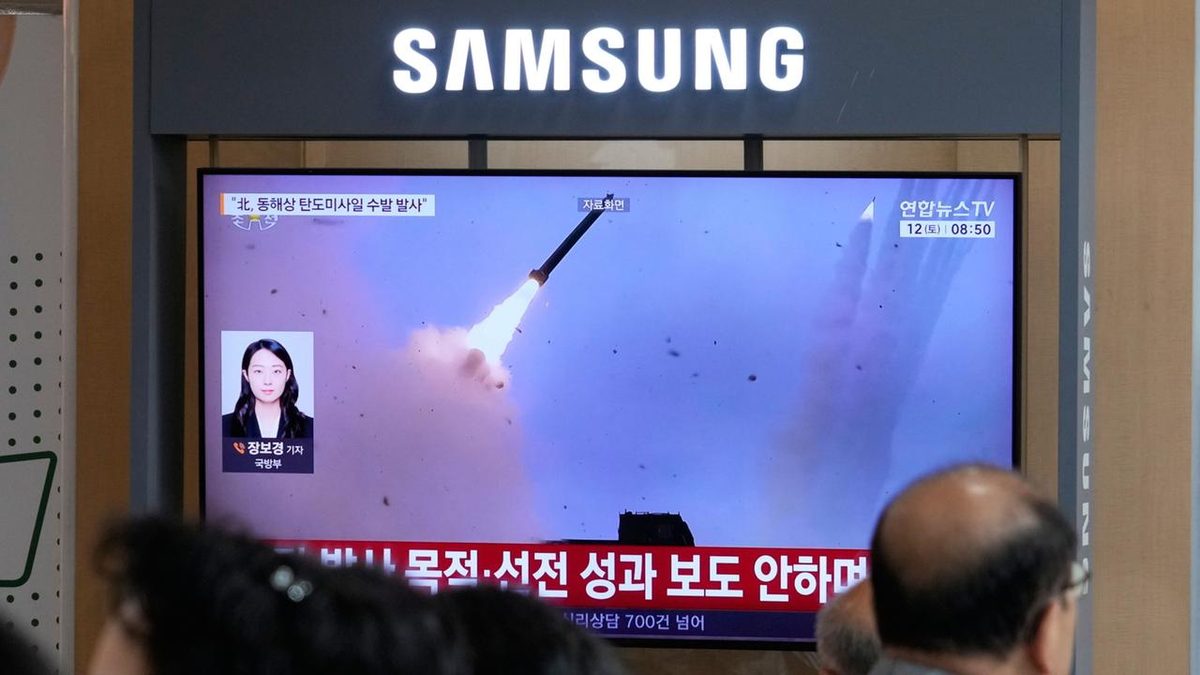 Nach US-Manöver: Nordkorea feuert erneut ballistische Raketen ab