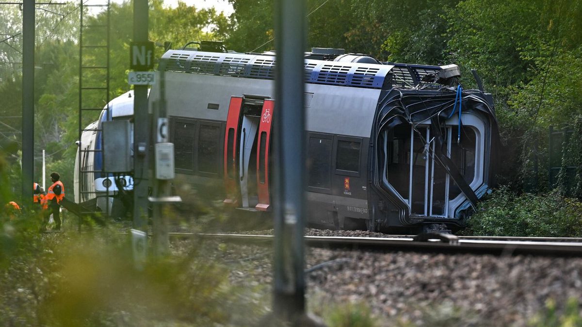 Wykolejenie pociągu we Francji. "Do wagonu wpadł tłuczeń". Ponad 40 osób rannych