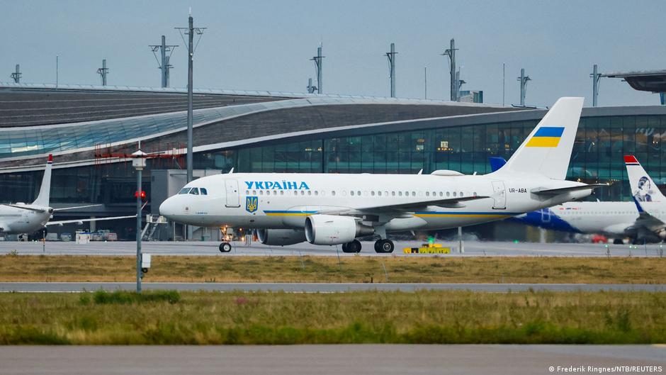 Norway's PM: Zelenskyy's plane almost hit by drone