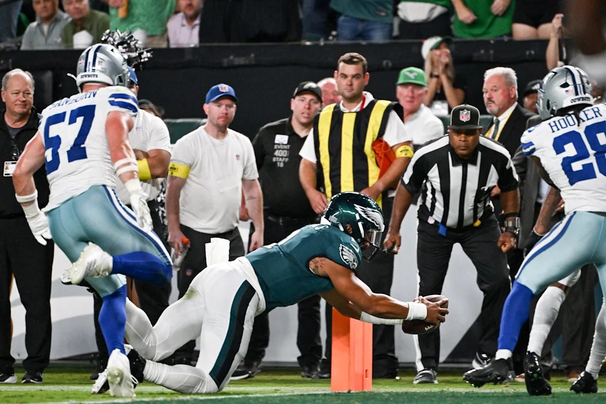 Jalen Hurts credits preparation for his perfect Week 1 record