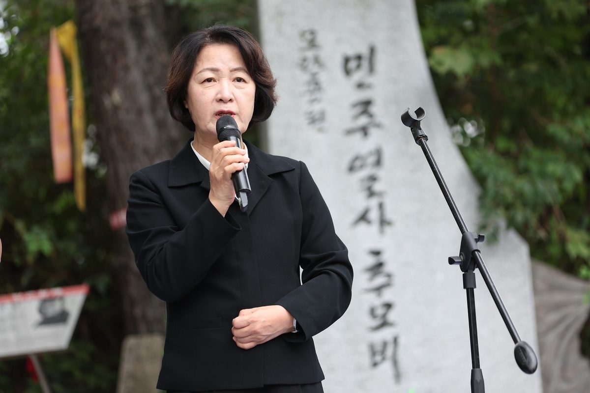 "대통령은 왜 내란세력에 전전긍긍하나"…추미애, 작심 발언