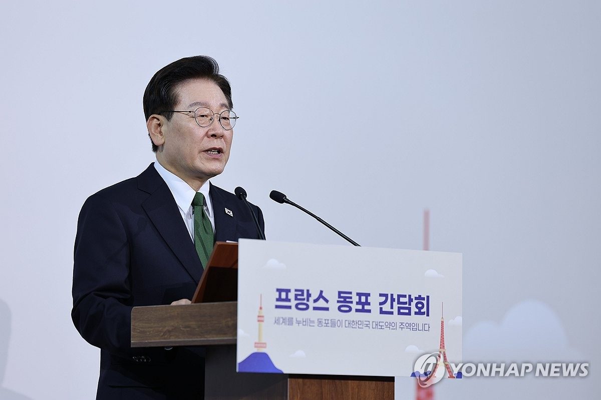 李대통령 지지율 43%, 2주 전보다 7%p↓…민주 39%·국힘 25%[NBS](종합)