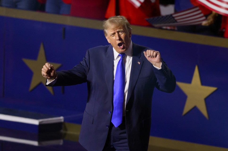 5 tysięcy dolarów dla każdego Amerykanina? Trump składa obietnicę wyborczą