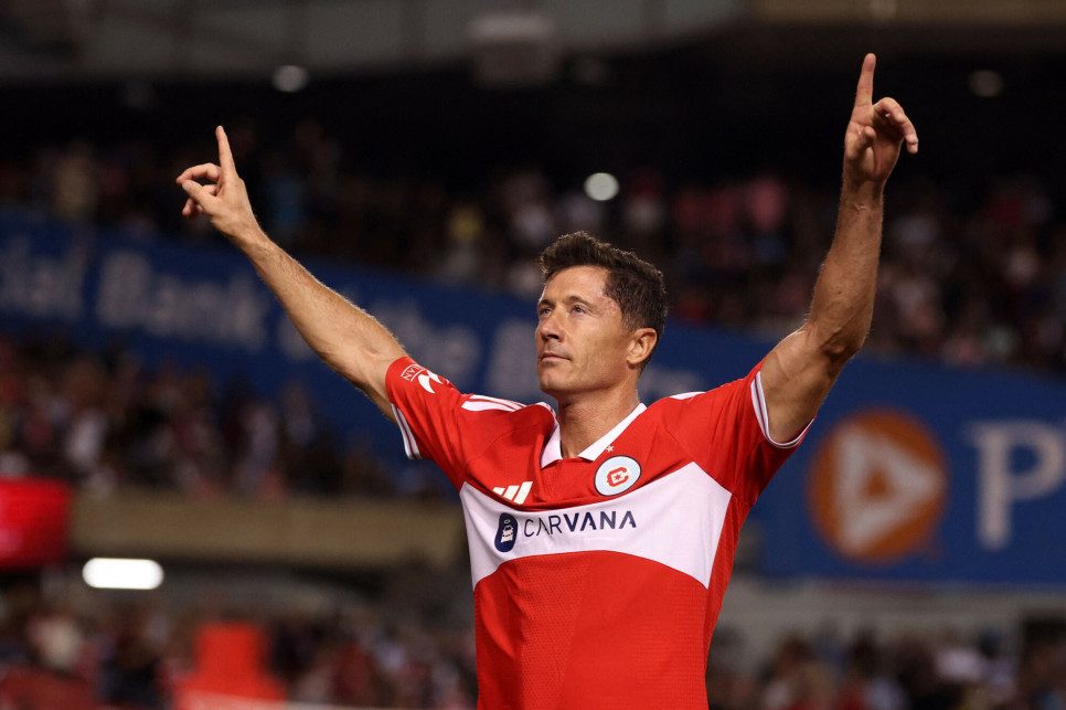 Lewandowski kontra Messi. Polak z efektownym golem w MLS