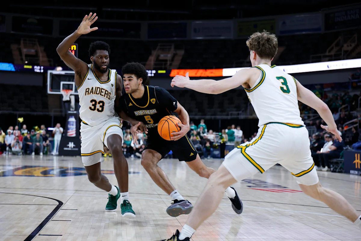 Louisville basketball adds NKU transfer LJ Wells