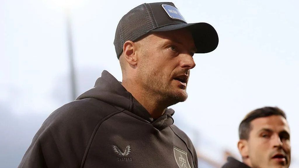 Matos wary of veteran Vardy as Swans host Clarets