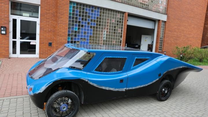 Solarny bolid studentów z Politechniki Łódzkiej wystartuje w zawodach w Belgii