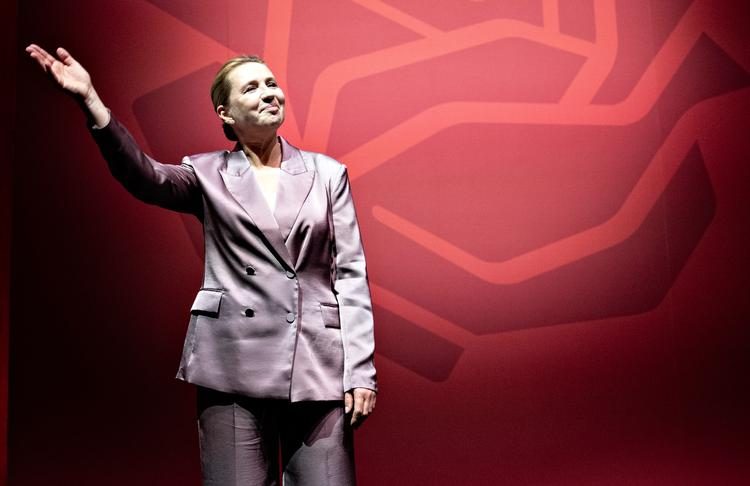 Frederiksen tiljublet trods tre valgnederlag på stribe