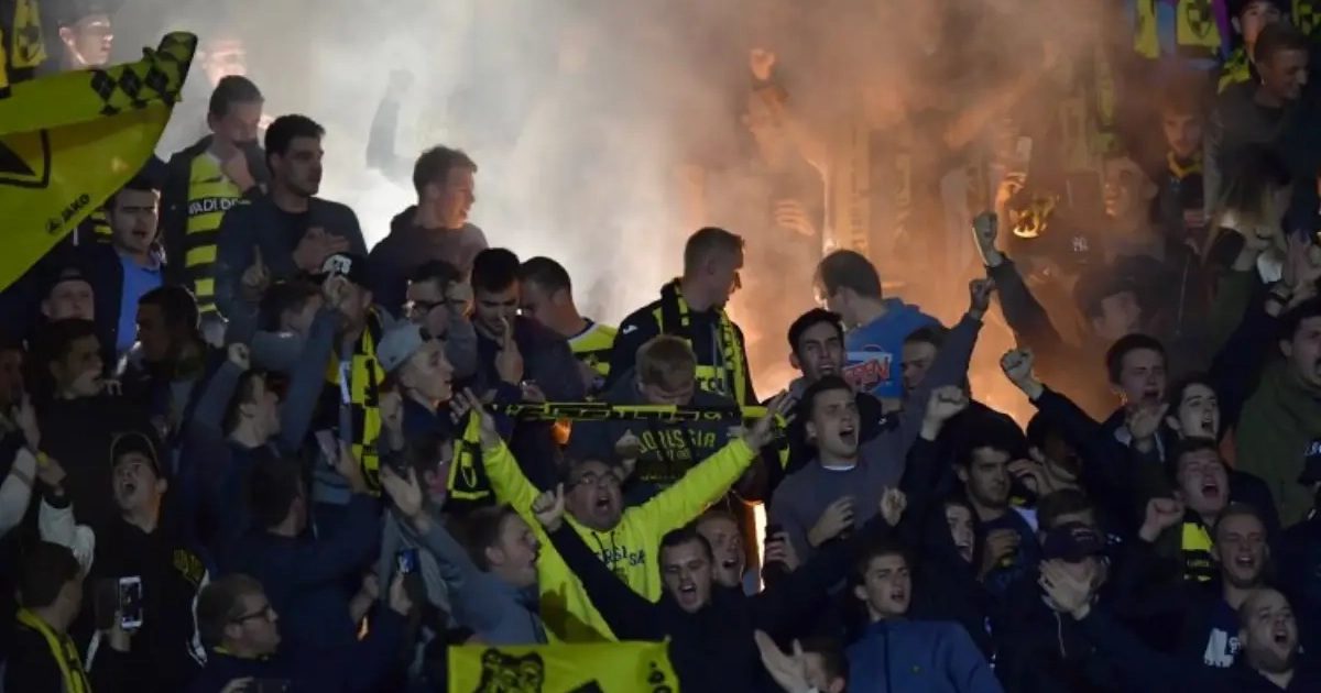 🎥 Incidenten voor en na Beerschot-Lierse: vier arrestaties, twee gewonde agenten en bus vernield