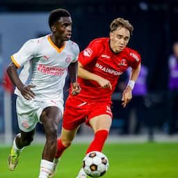 PSV'er Santos in 24 uur van Champions League naar KKD: 'Het kan raar lopen'