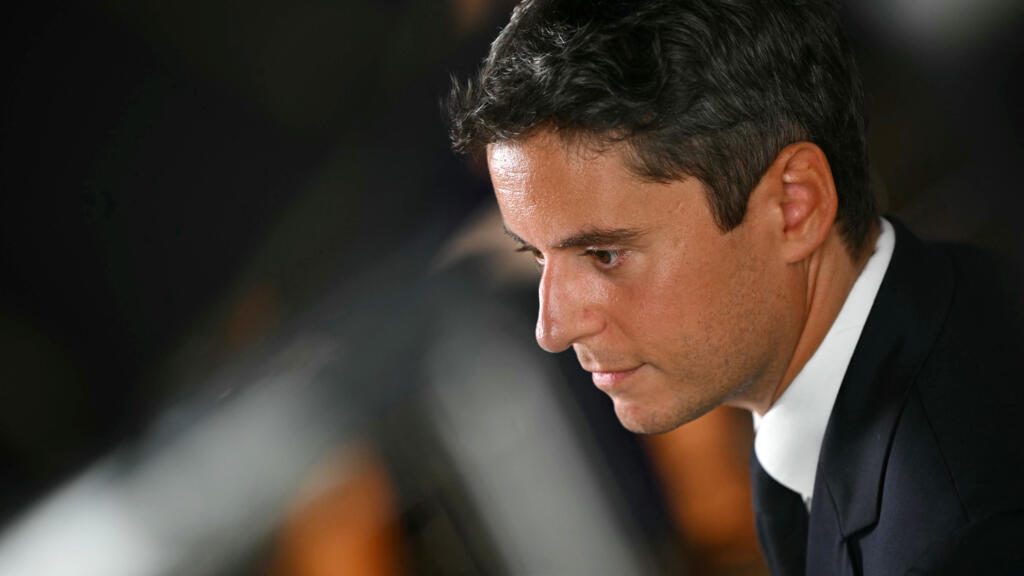 Présidentielle en France: en campagne, Gabriel Attal défend son opération «1000 bistrots»