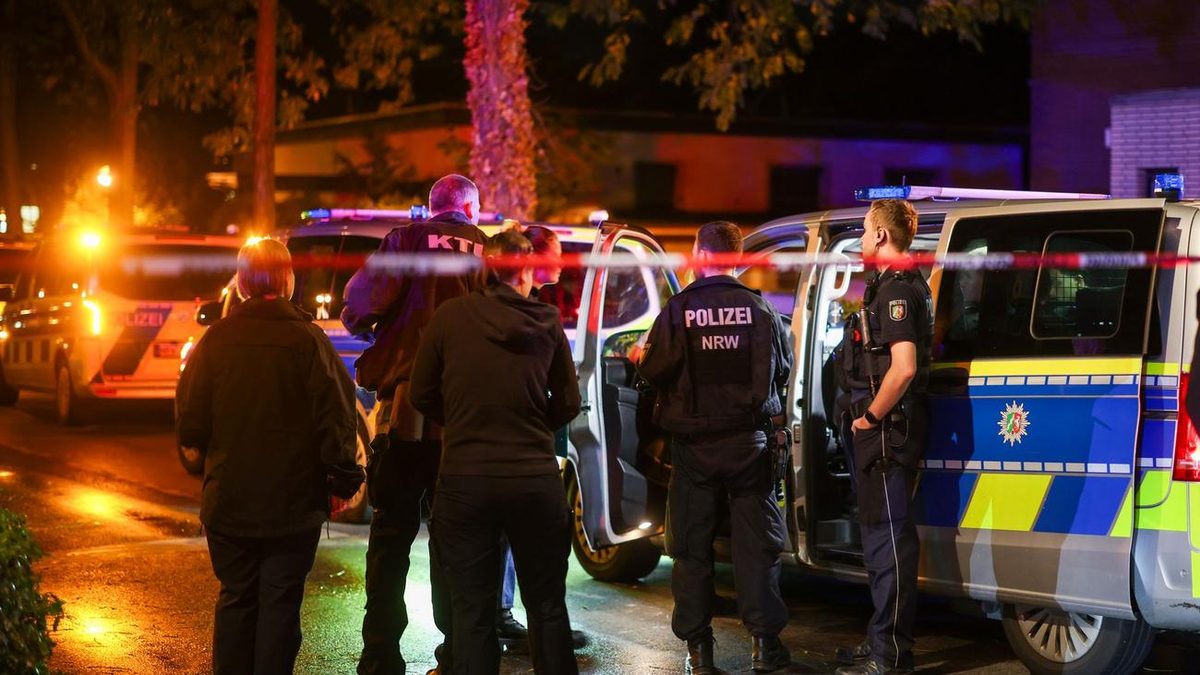 In Nähe von Polizeiwache: Polizei schießt Mann in Meerbusch an