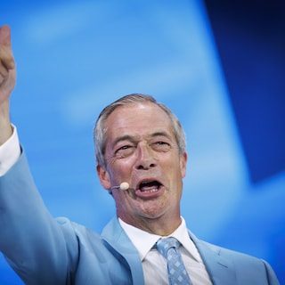 Nigel Farage krijgt 84 miljoen van cryptomiljardairs, een recorddonatie die zijn jonge Reform UK een ‘eerlijke kans’ mo…