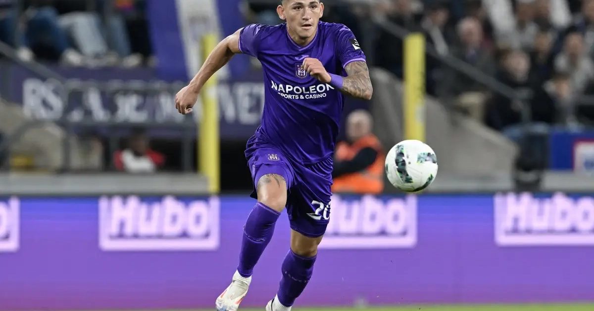 🎥 Niet te geloven: Luis Vazquez (ex-Anderlecht) tekent in Engeland voor dé misser van het jaar