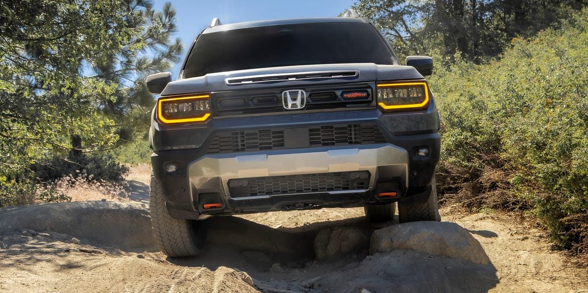 View Photos of the 2027 Honda Passport TrailSport