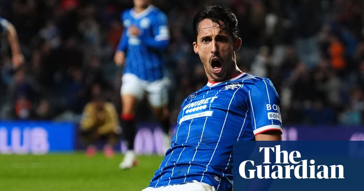 Scottish Premiership: Miovski hits last-gasp Rangers winner and Celtic keep 100% record