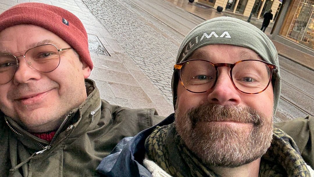 Overnattet i telt – Sto i kø for å stå i kø