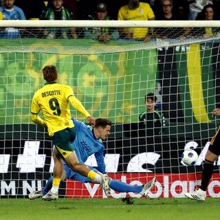 Ajax vlak na rust op gelijkspel na doelpunt Fortuna, Mokio mist grote kans