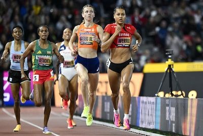Femke Broeders-Bol in actie op de 800 meter, Lieke Klaver vierde op 400 meter