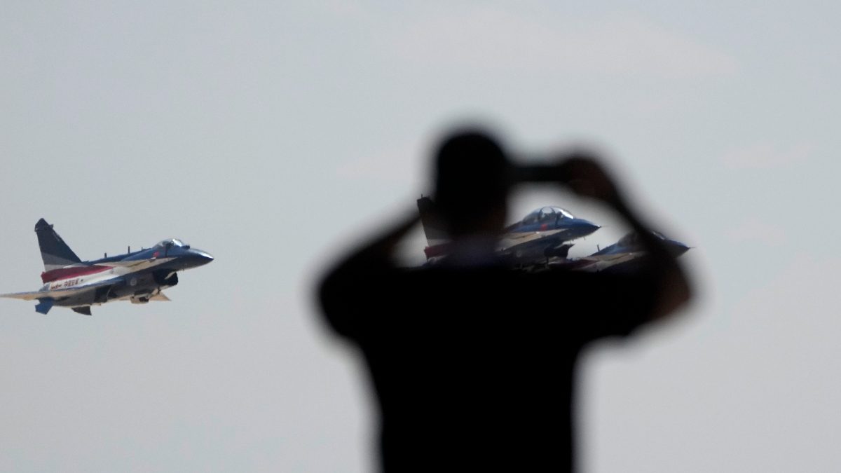 Russia, Usa e Cina vendono i loro caccia in Egitto. Mosca lancia il suo slogan: “Prodotto da noi, testato contro la Nat…