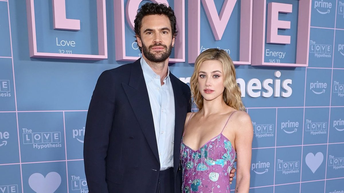 Lili Reinart & Tom Bateman Premiere New Rom-Com ‘The Love Hypothesis’ in London