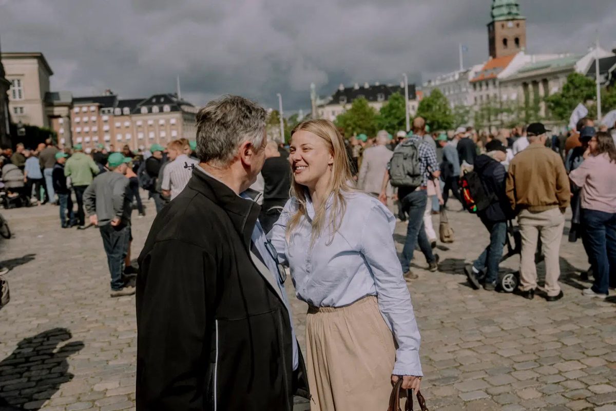 Venstre-dissident går enegang igen og skriver under på borgerforslag: »Er det satire..?«