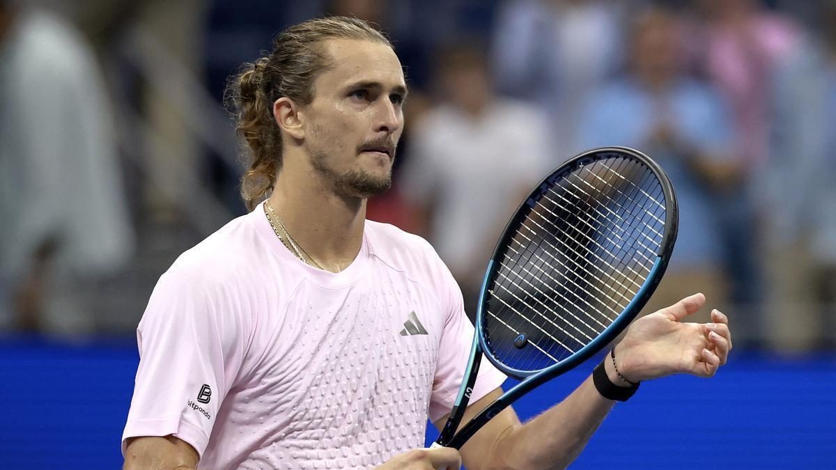 Zverev arrolla a Van de Zandschulp y se cita con Khachanov en semifinales