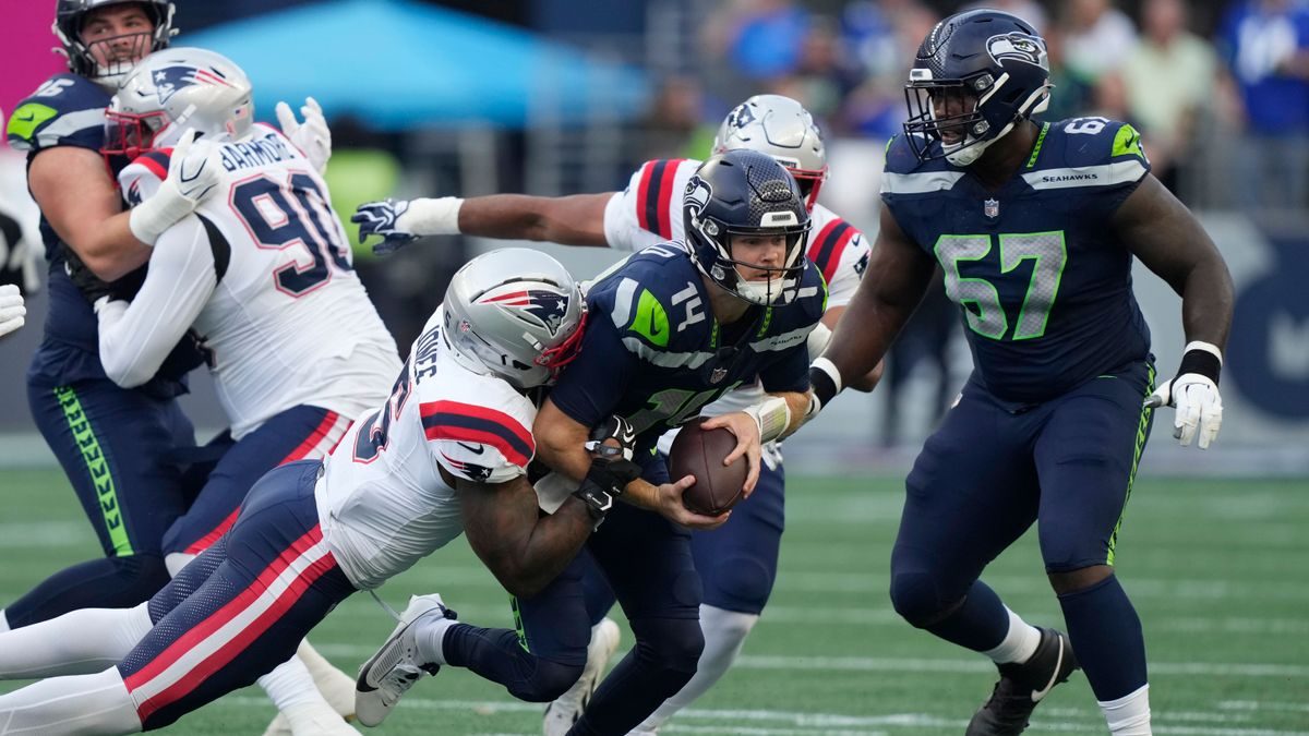 NFL-Start: Seattle Seahawks drehen Neuauflage des Super Bowls, verlieren aber Sam Darnold