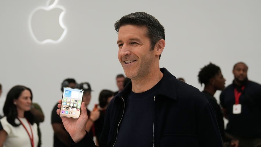 John Ternus: Der neue Apple-Chef wettet gegen die Konkurrenz – und knüpft das Schicksal des Konzerns an ein Produkt