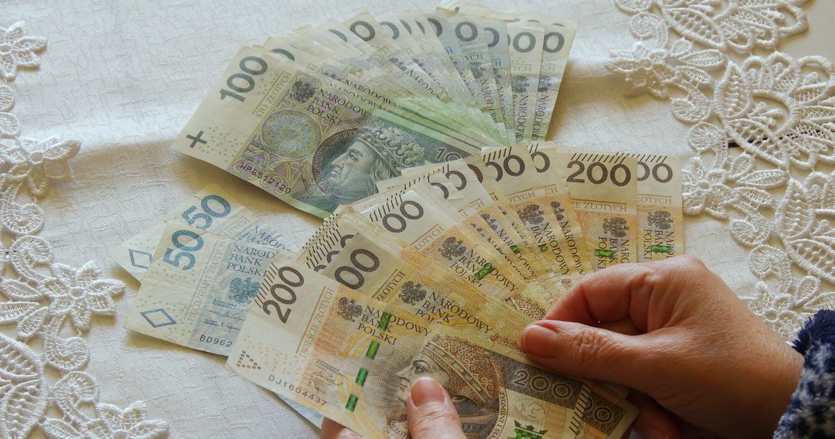 Ponad 4300 zł rocznie więcej w 2027 r. Nowe stawki emerytur