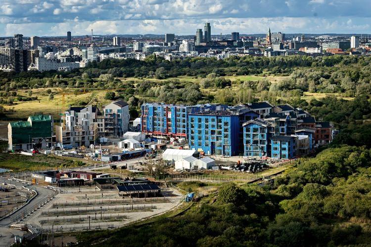 Flere spørgsmål melder sig om byggeri på Amager Fælled