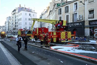 Un incendie en cours au marché du Soleil de Marseille, le “temple de la contrefaçon”