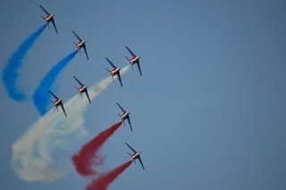 Pourquoi la Patrouille de France va-t-elle survoler cette petite ville de l’Ouest prochainement ?