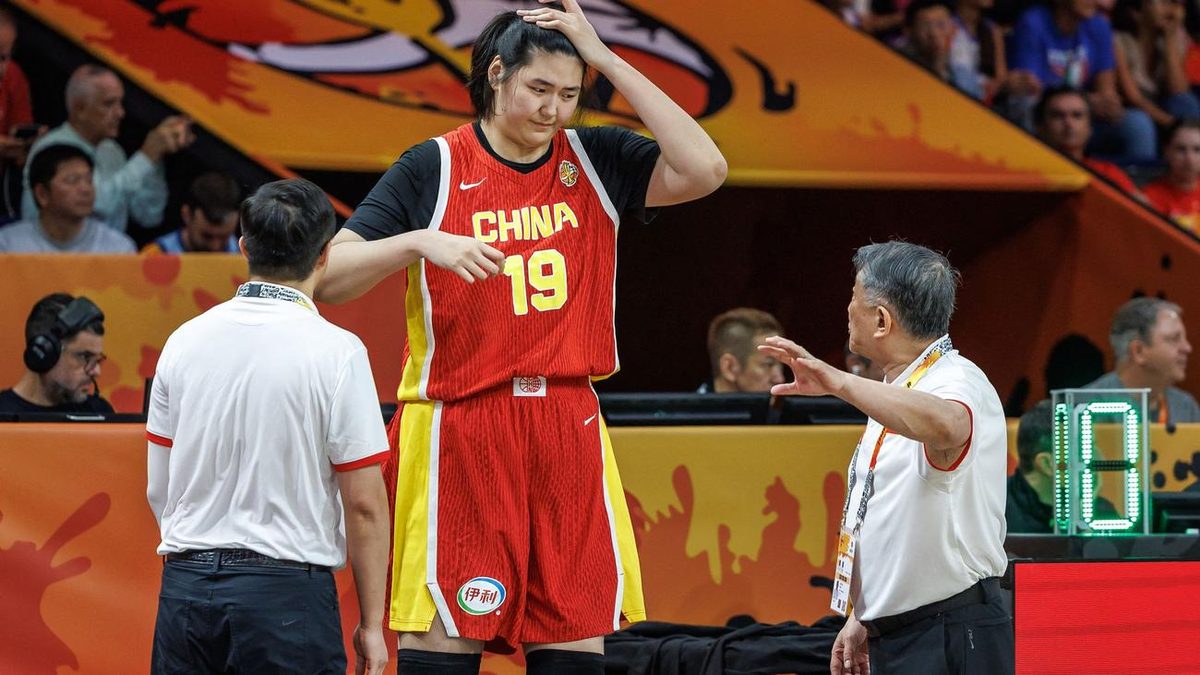 Basketball: 2,23 Meter groß: Chinesin überragt bei WM selbst US-Stars
