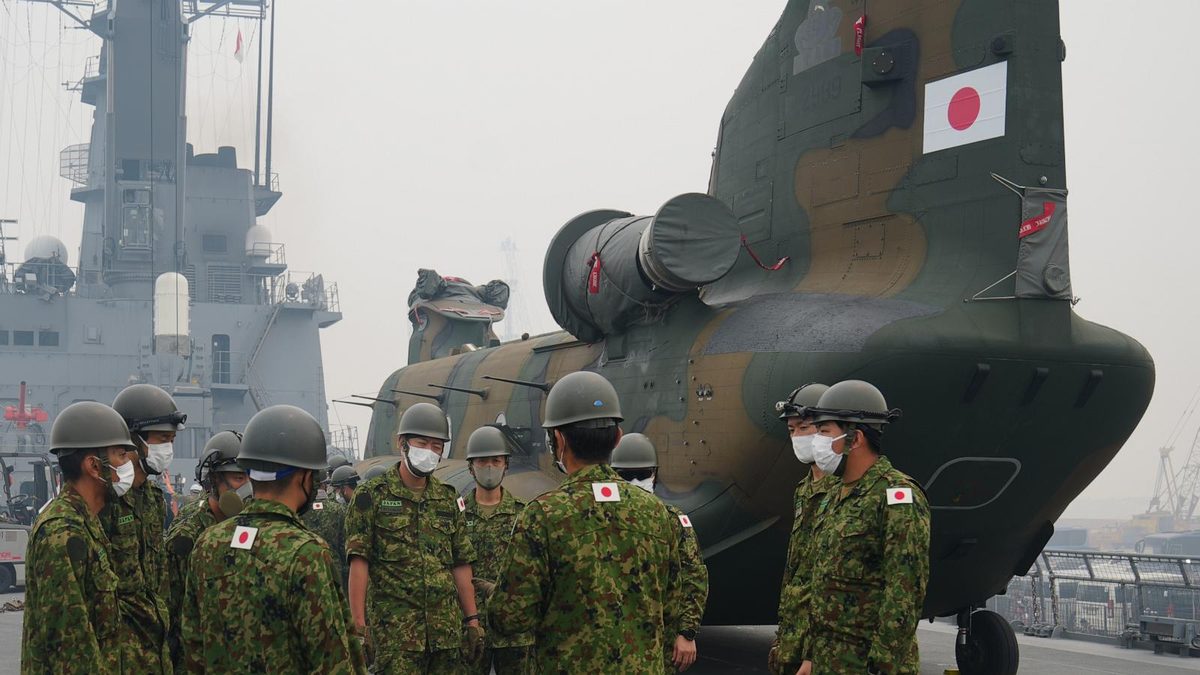Japan deploys equipment to Borneo to help fight wildfires causing toxic haze