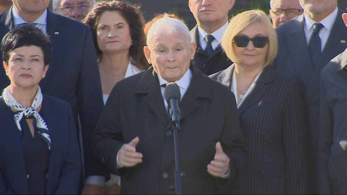 "Mamy do czynienia z Putinadą". Kaczyński grzmi na miesięcznicy smoleńskiej