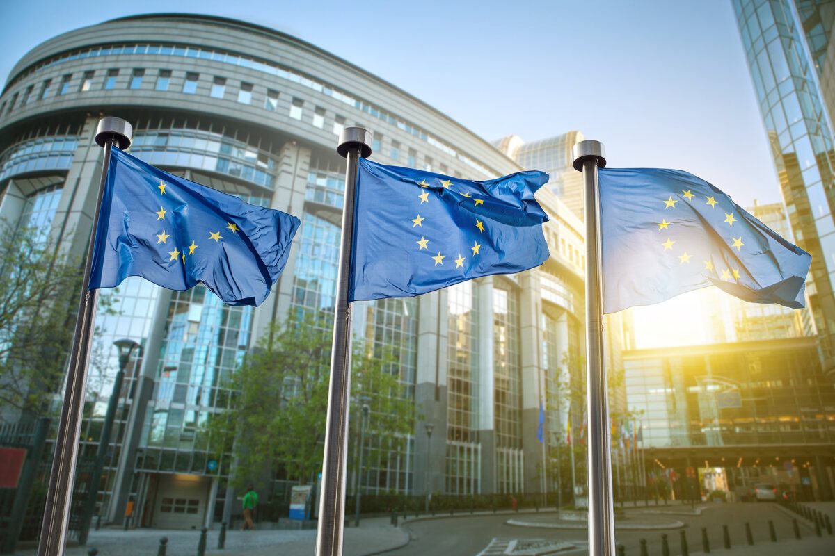 EU-Kommission an KI-Firmen: „Bringt euren Laden in Ordnung“
