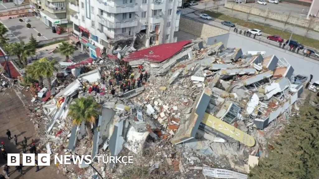 Depremde 35 kişinin öldüğü Ezgi Apartmanı davasında karar bekleniyor