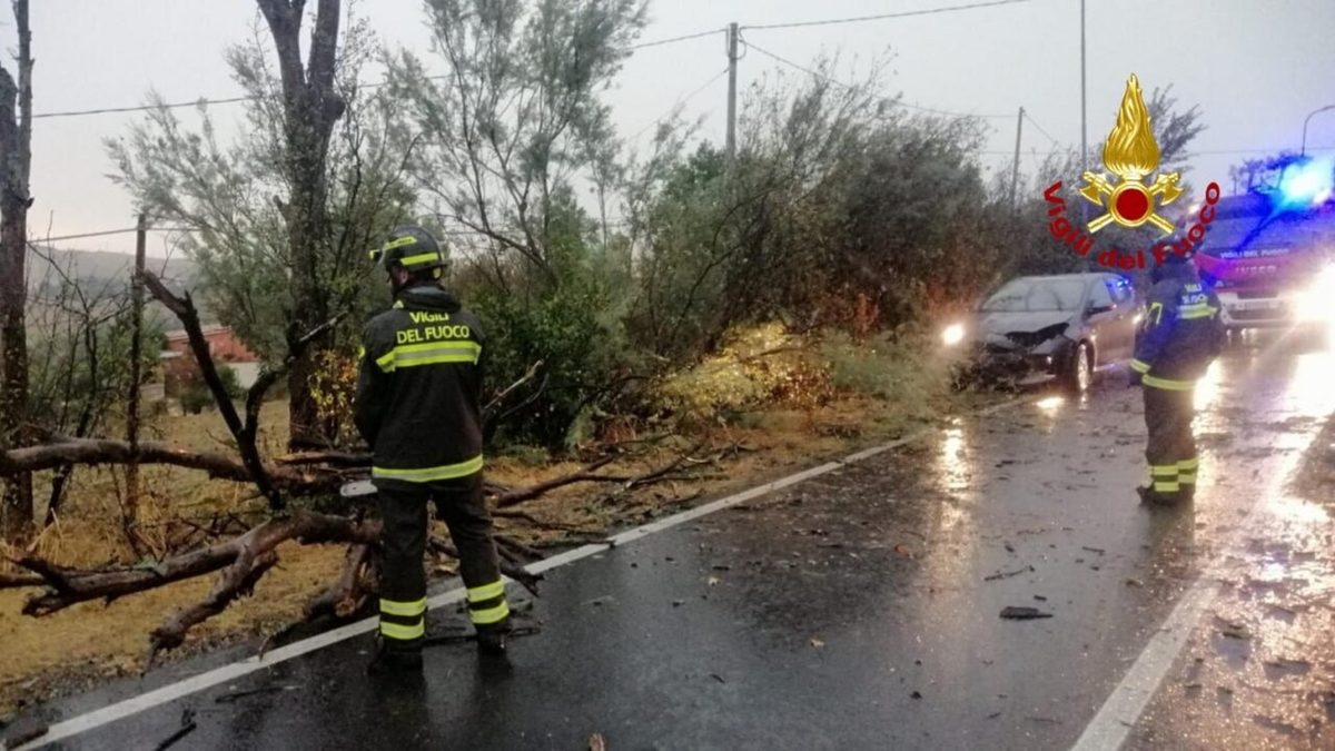 Maltempo al Centro Nord, allagamenti ed esondazioni