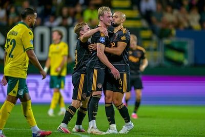 Ajax opent de score vlak na grote kans Fortuna: Julian Brandt ramt bal tegen de touwen