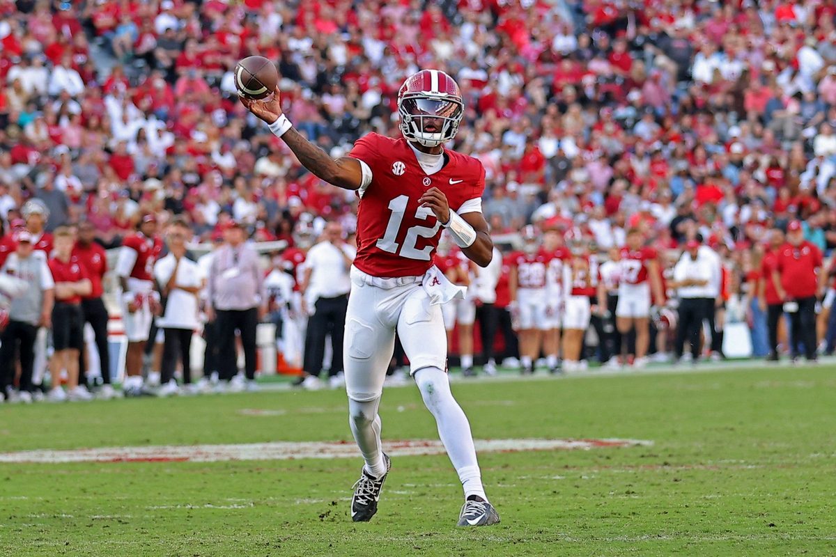 Alabama vs Kentucky over 48.5 is the college football betting play as both offenses look strong