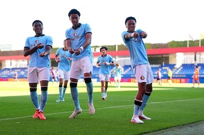 LIVE Youth League | Barcelona komt terug tot 1-2, Feyenoord Onder 19 onder druk