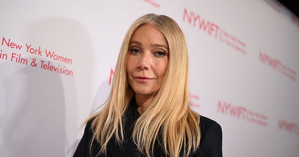 El motivo que ha llevado a Gwyneth Paltrow a retirar la vela con olor a su vagina del mercado: ahora la gente se pelea…